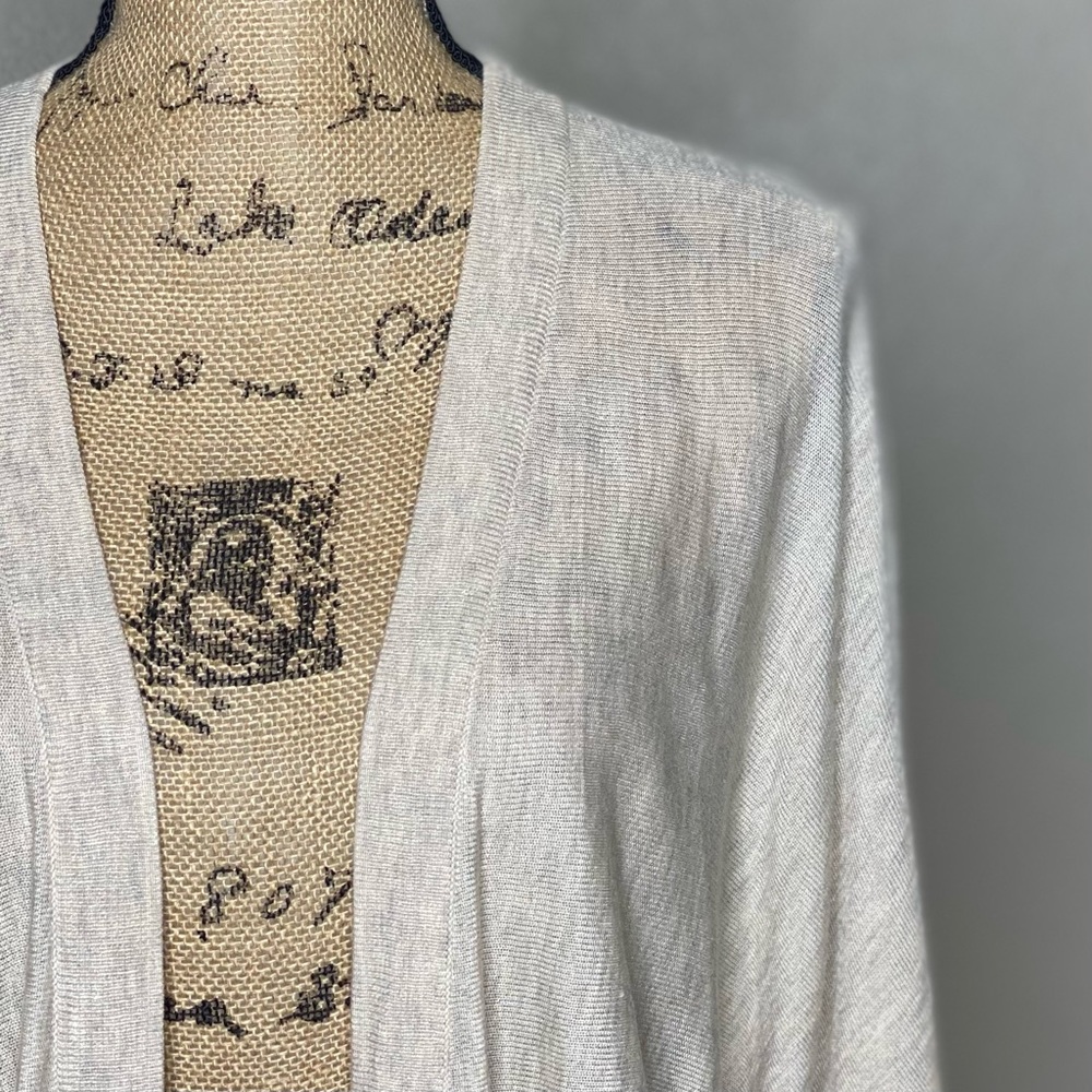 H&M- Oatmeal Dolman Sleeve Cardigan size Medium - Picture 5 of 6